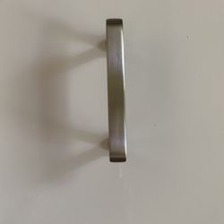 Cabinet Pulls Around 4 Inches (Set Of 31)