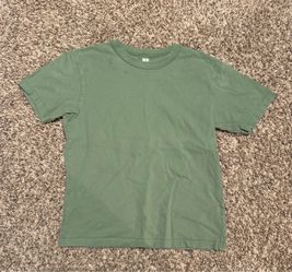 Green Uniqlo T, Small