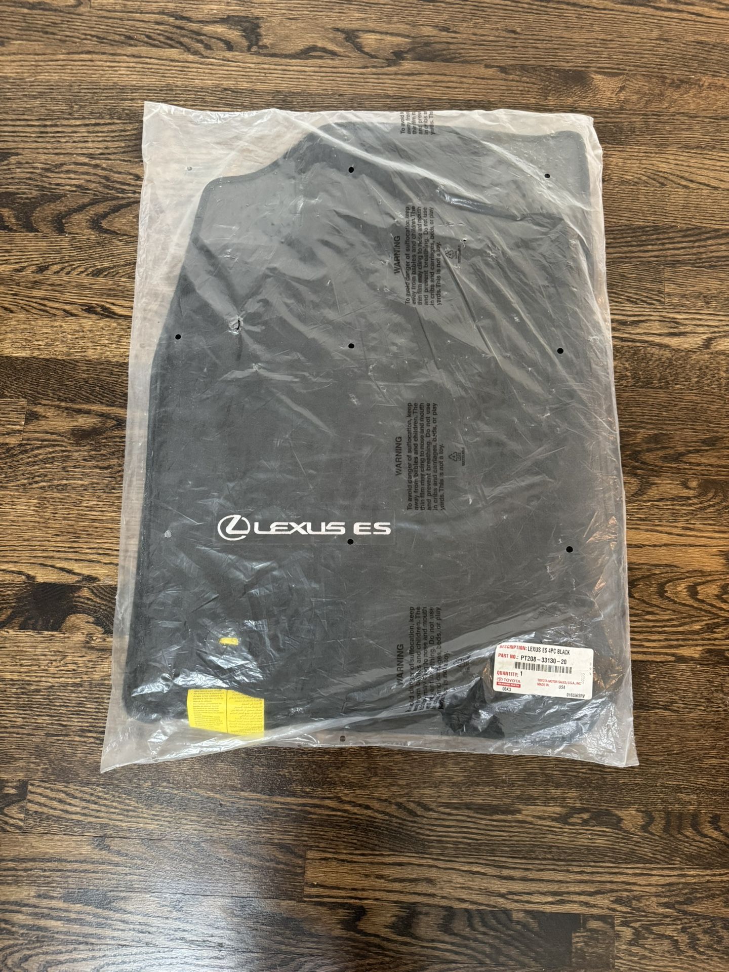 Lexus Floor Mats Es300h & Es(contact info removed)