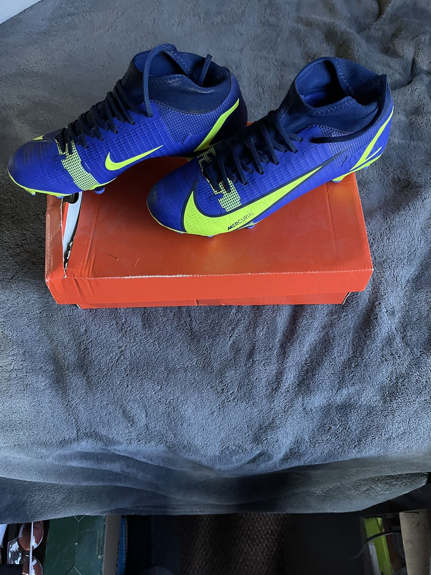 Nike Mercurial Soccer Cleats for Sale in Lynnwood, WA OfferUp