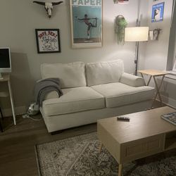 2 Seater Couch / Love Seat 