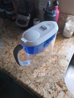 Pur 11 Cup Water Filtration Pitcher And Dispenser w/ New Filter Included