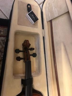 Vintage violin 3/4 size with Bow , case & Rosin