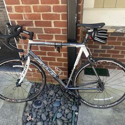 Road Bike-Fuji Roubaix RC