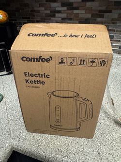 Comfee Electric Kettle 1.7L