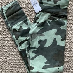 Camo Green Size 6 Leggings NWT