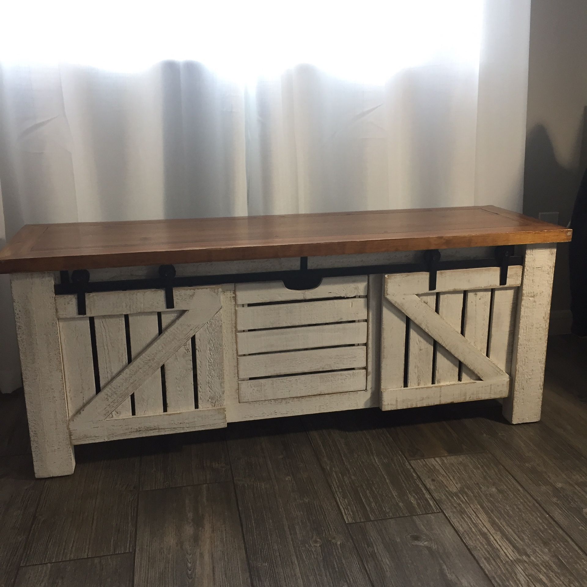 Farmhouse bench by kirklands