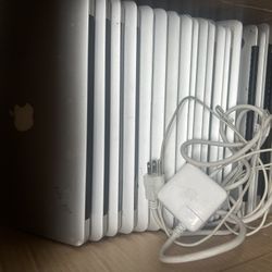 2012 , 2013 And 2014 MacBook Air. 11.5” In Screen,