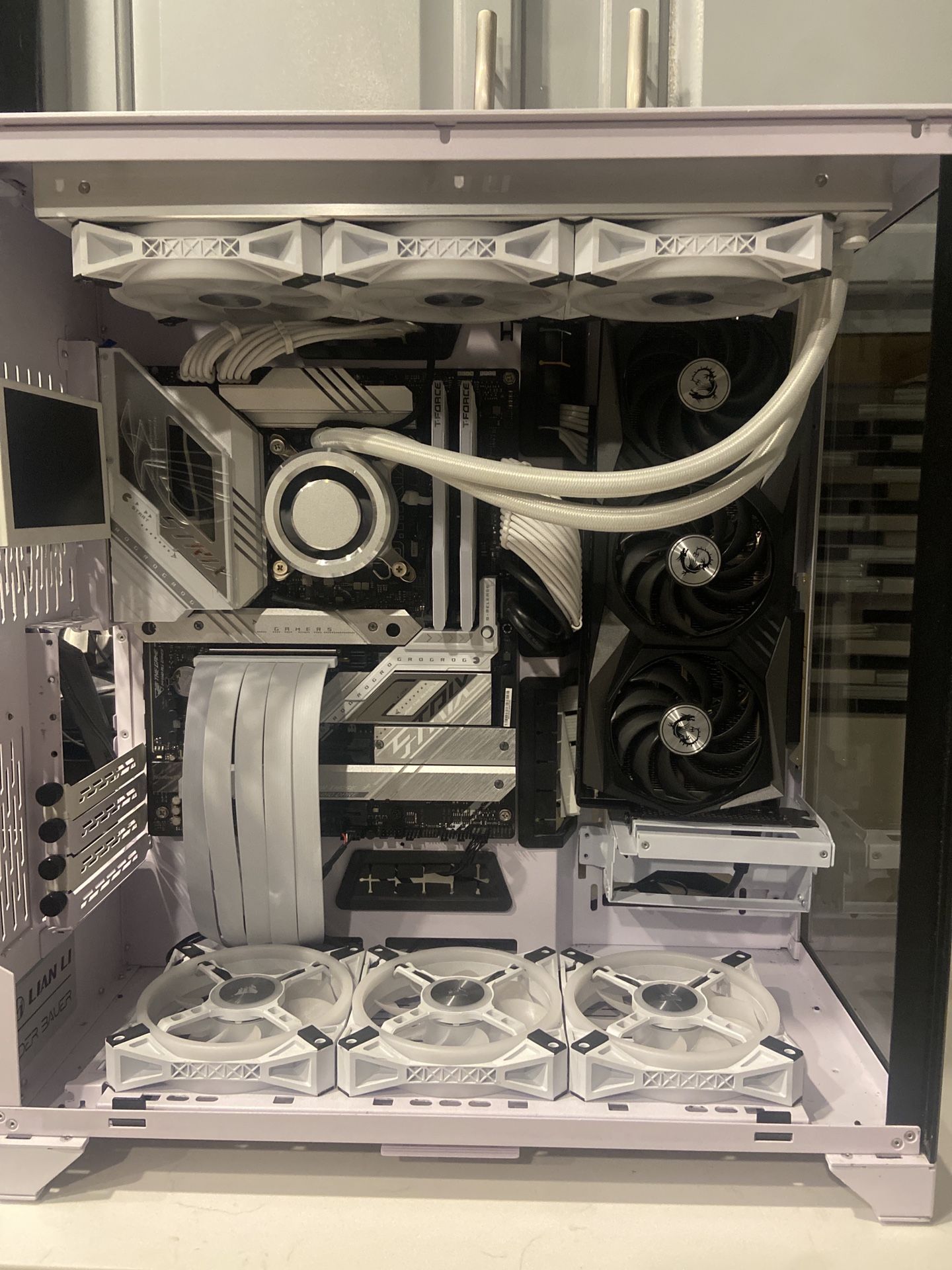 Gaming PC SEND OFFERS