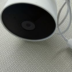 Google Nest Indoor/Outdoor Wireless Smart Security Camera (Battery)