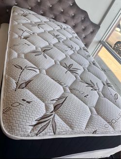 Twin mattress