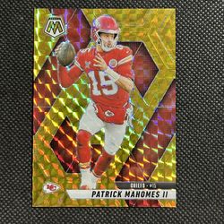2025 Panini Mosaic Patrick Mahomes 200 Gold Mosaic Prizm /10 SSP Chiefs