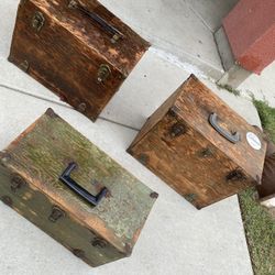 Vintage Hoffman’s Fishing Tackle Boxes Lot