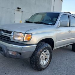 2002 Toyota 4Runner SR5 Clean Title 
