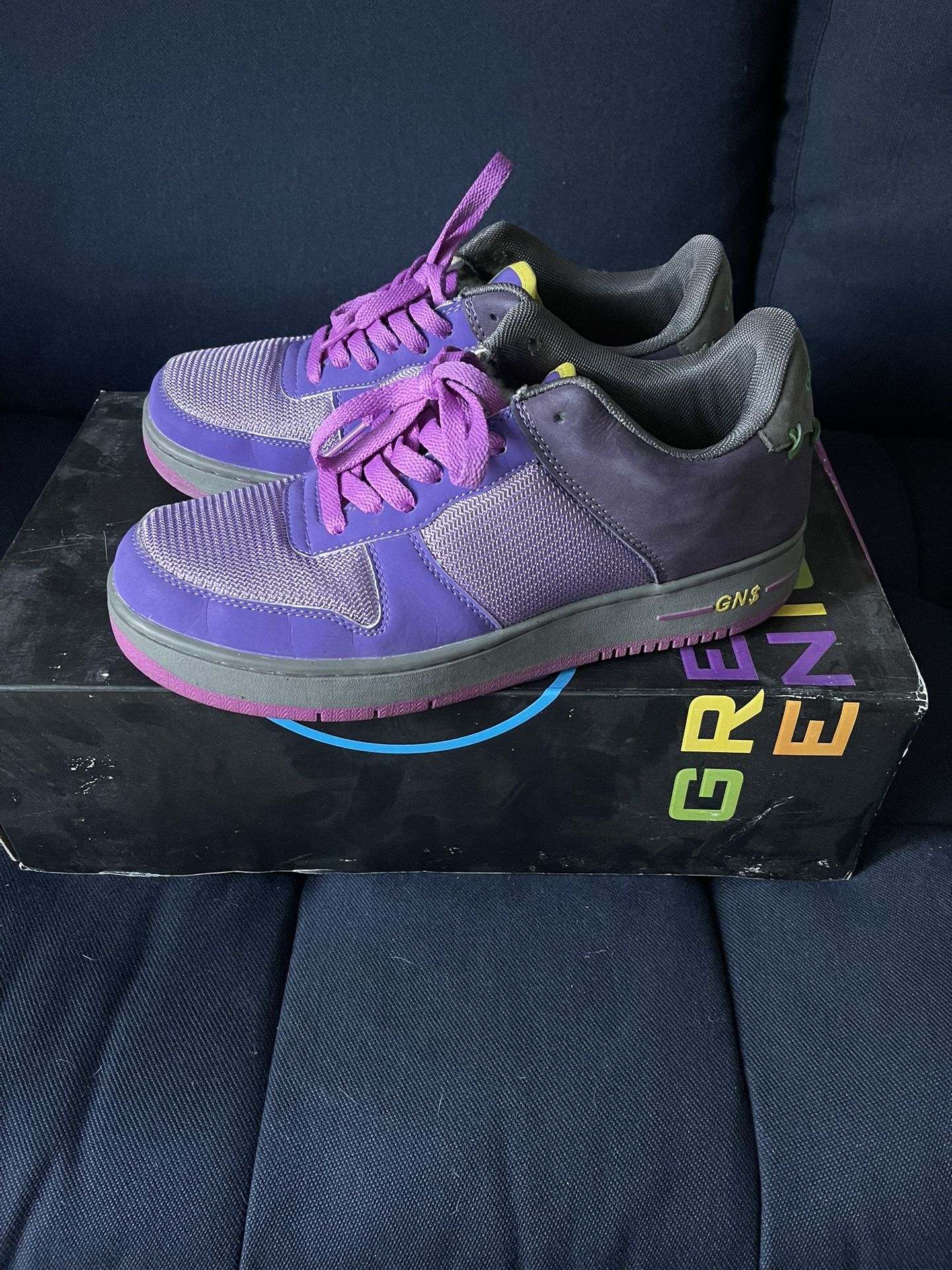 Greedy Genius Men's Size 10.5