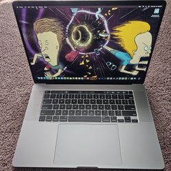 16 💻 Apple MacBook Pro 