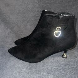Black Suede Heels With Diamond Heart - SIZE 7