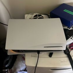 Ps5(with Disc Access) And Black Controller With Charger