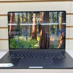 MacBook Air 15” M4 16ram 256gb SSD 