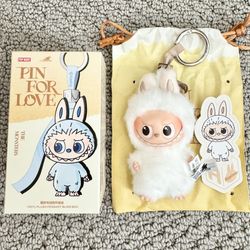 π©· POP MART Labubu THE MONSTERS PIN FOR LOVE Vinyl Plush Pendant β Letter H