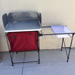 camping kitchen