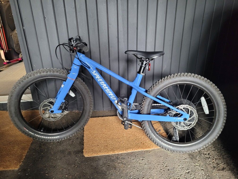 Specialized Kids Bike 20"