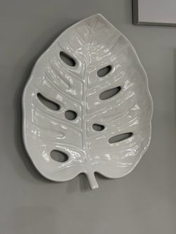 Monstera leaf wall art