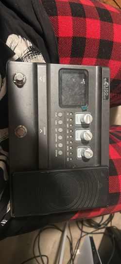 Flamma FX100 is a multi-effects pedal