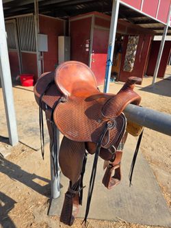 Western saddle