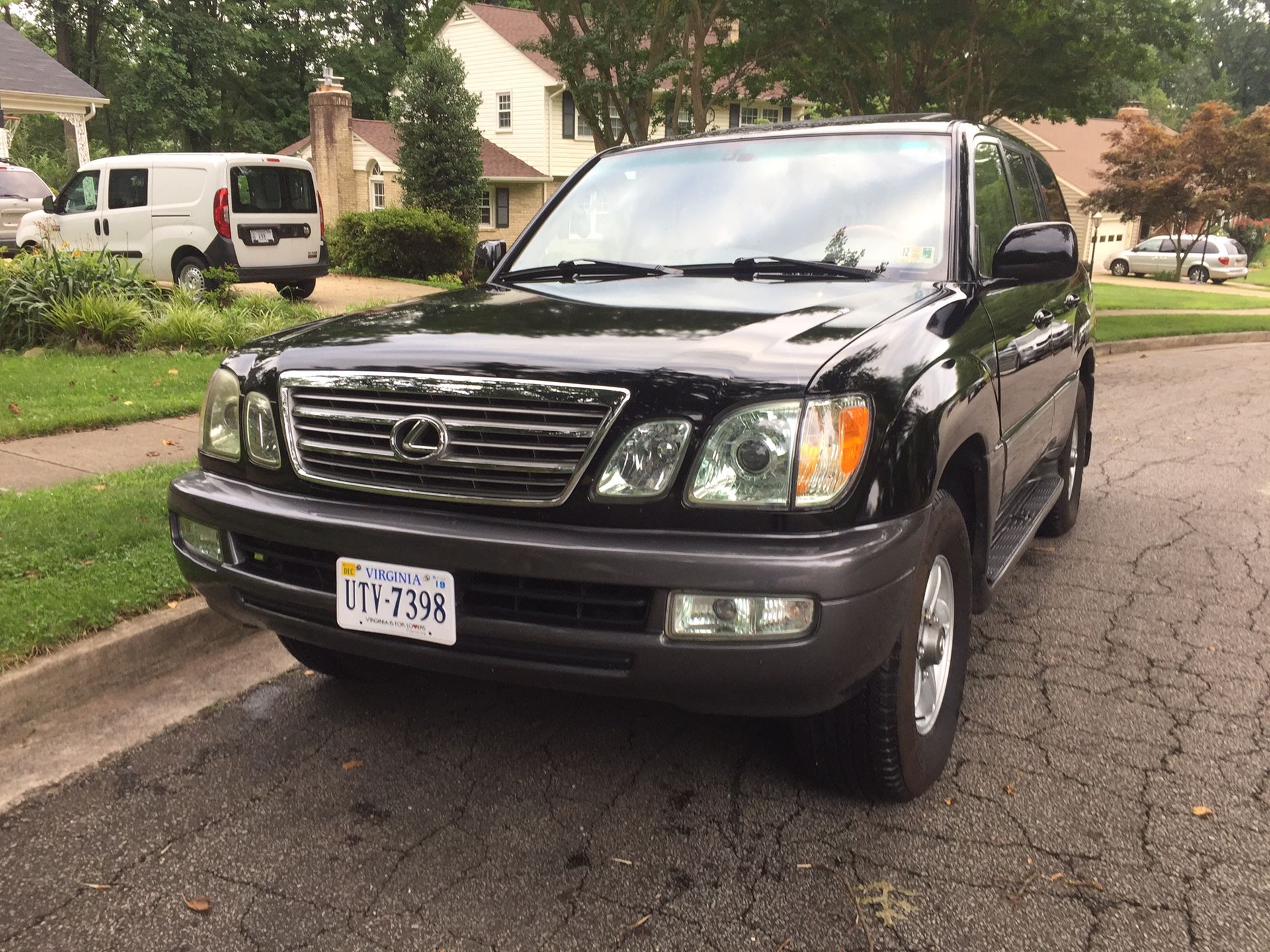 2004 Lexus LX 470