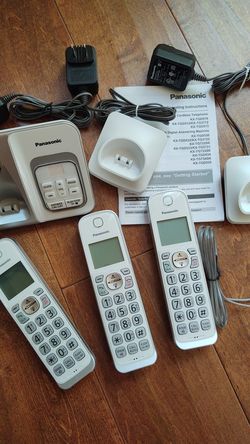 Panasonic KX-TGD533 Cordless phones w digital answering machine