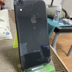 iPhone XR Unlocked 