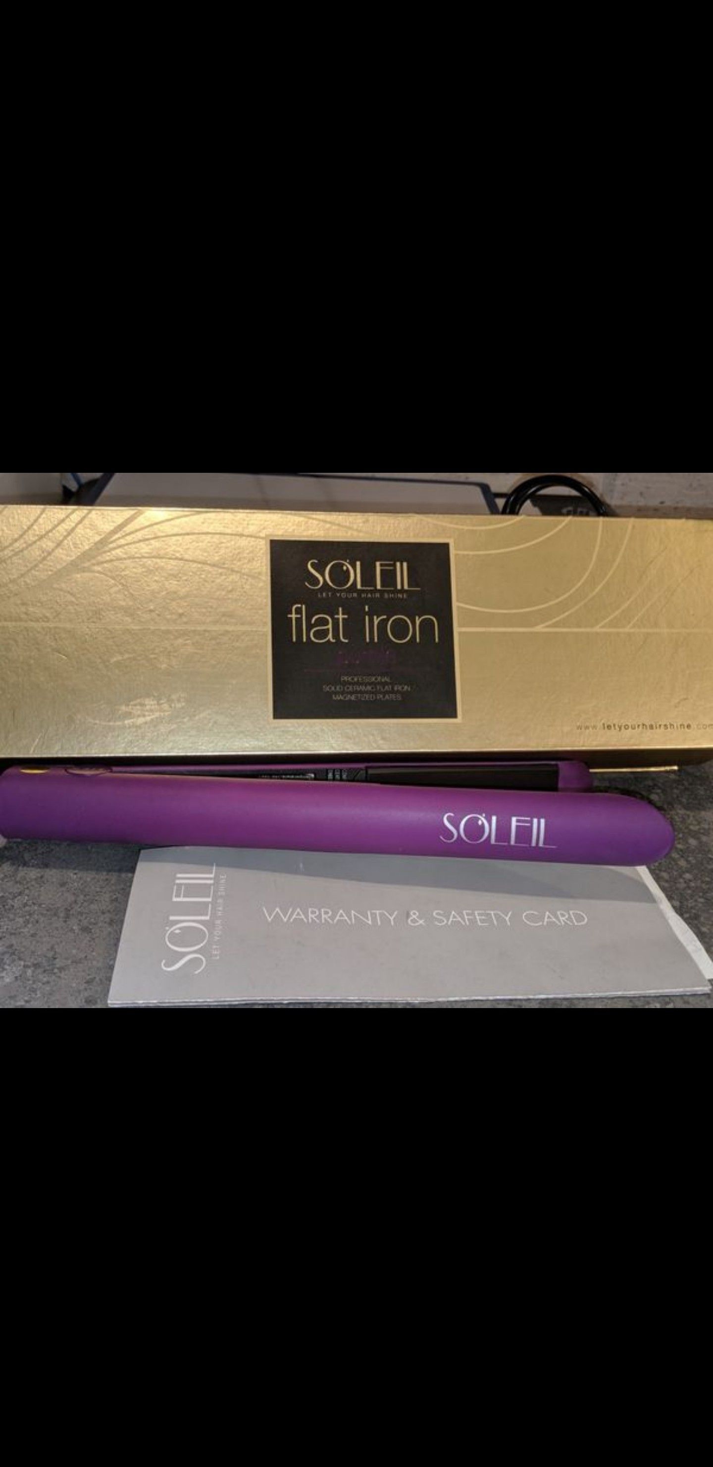 SOLEIL hair straightener *REDUCED TO SELL*