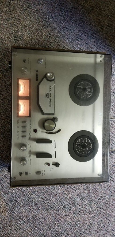$30 Vintage Reel To Reel Tape Recorder Akai GX-4000D  Untested but Powers Up