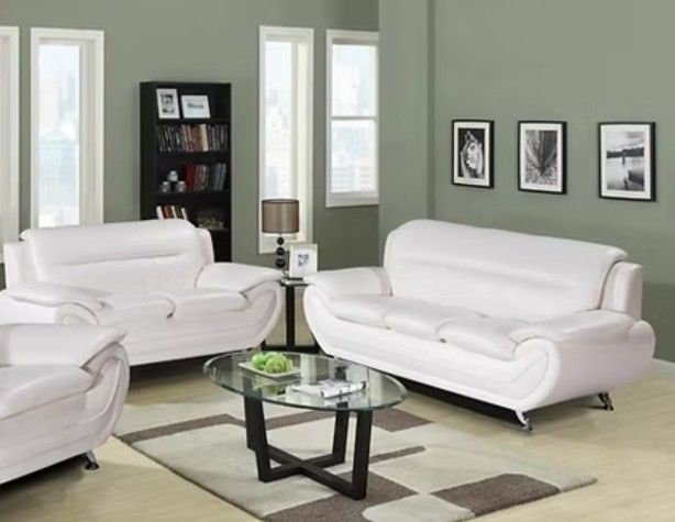 2 PC SOFA AND LOVESEAT NEW IN BOX