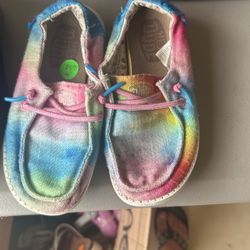 Heydudes Toddler Size 10