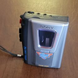 Sony TCM-20DV Handheld Cassette Recorder Corder Clear Voice VOR Tested. Pre-owned, in great working and cosmetic shape. Functionality - fully tested,