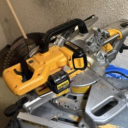 Dewalt Saw