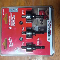 Milwaukee hole bit set