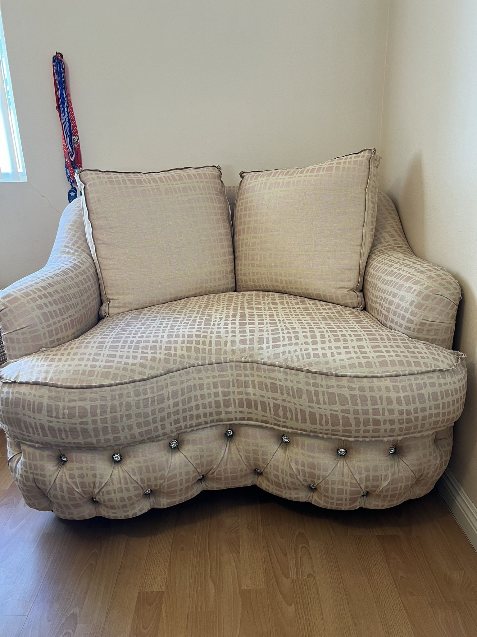 Pastel Pink/ Champagne Tufted Love Couch With 2 Back Pillows