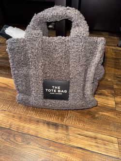 Marc Jacobs The Teddy | Medium Tote Bag