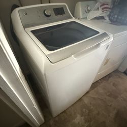 GE ENERGY STAR WASHING MACHINE 4.8 CU. FT. CAPACITY WITH SANITIZE W/OXI AND FLEXDISPENSE