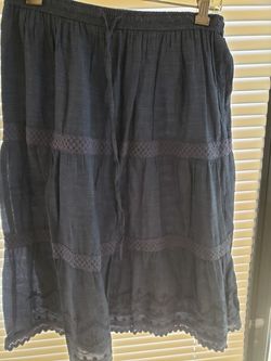 Skirt (Size M)