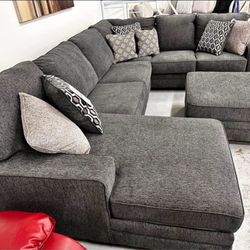[OM] 🟪 Only $45 initial then take it home 🏡 Brand New Tracling 3 Piece Sectional With Chaise 