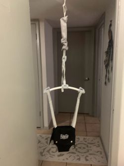 Door jumper