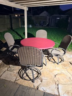 Table w chairs