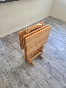 Dinner tray tables