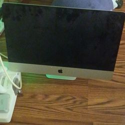 2012 Mac Desktop 1 Tb. Inside Screen Damage