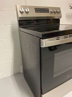 GE 30” GLASS TOP OVEN GRF500PV2SS