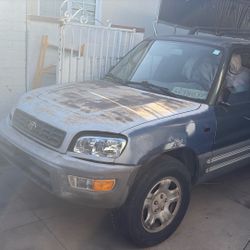 1999 Toyota RAV4 